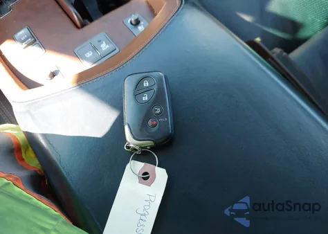 2011 Lexus Ls 460 from USA, damaged, VIN JTHCL5EFXB5012093